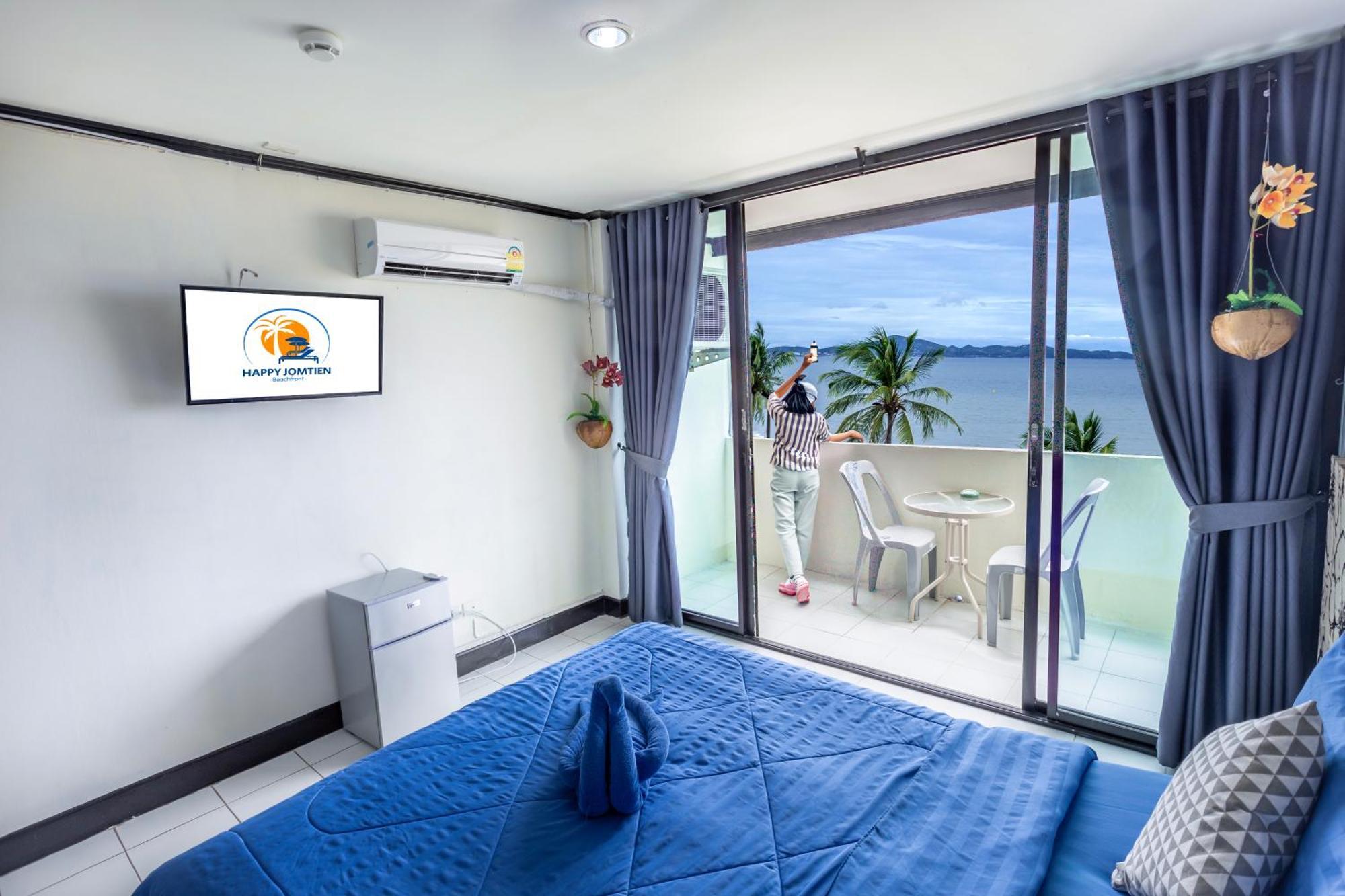 Happy Jomtien - Beachfront Exterior foto